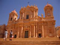 Noto Tours